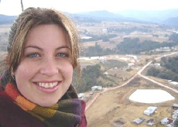 Esos bellos ojos, pertnenecen a la guapa Actuaria de nombre Elena