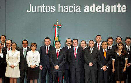 http://eleconomista.com.mx/files/imagecache/nota_completa/epnt_0.jpg